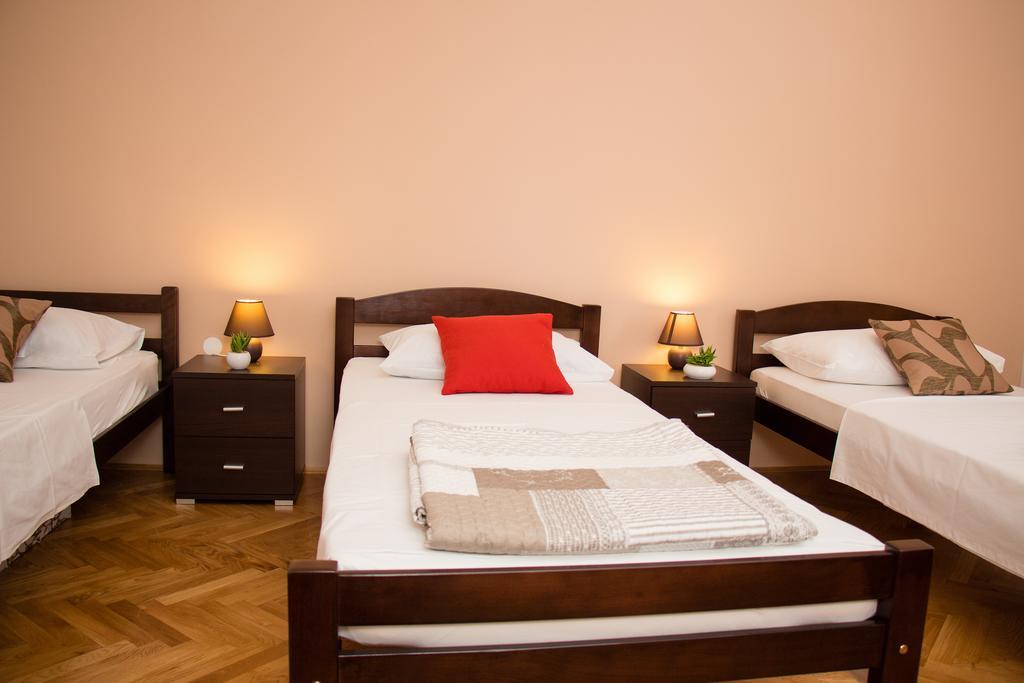 Apartment Leatoni Spalato Esterno foto