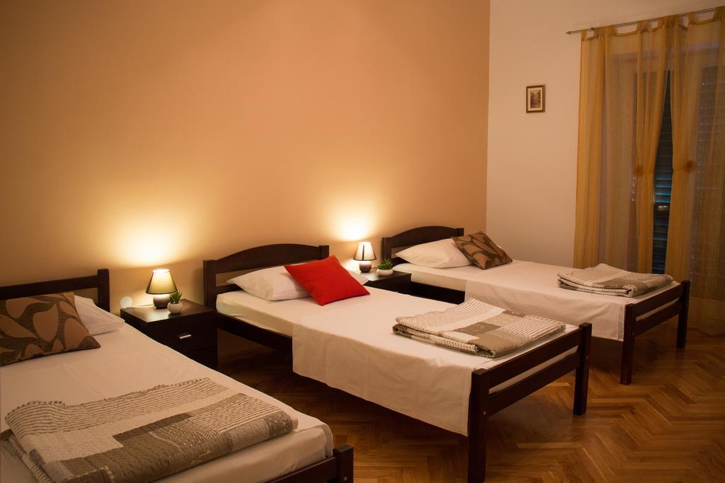 Apartment Leatoni Spalato Esterno foto